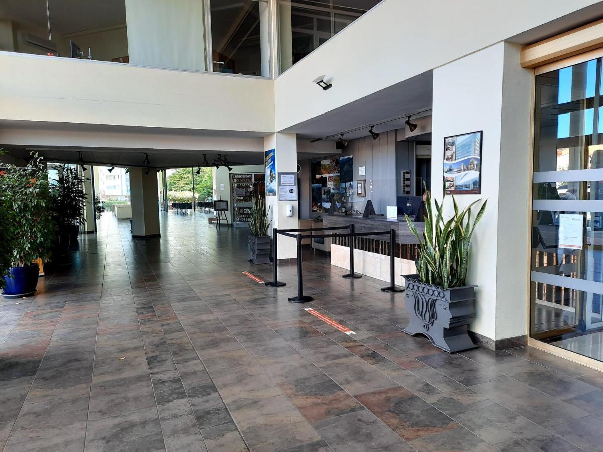 Xon'S Platja Ha Hotel Empuriabrava Exterior foto