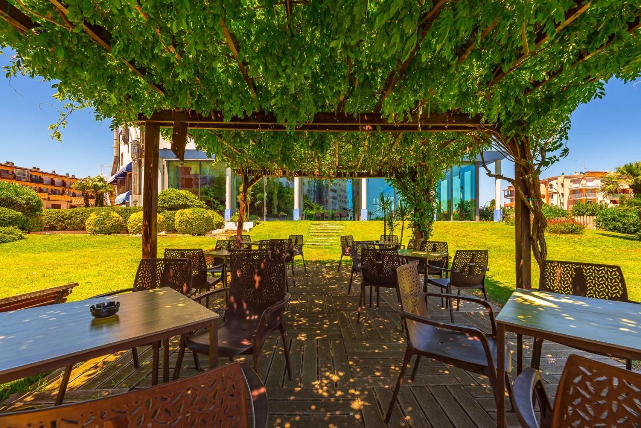 Xon'S Platja Ha Hotel Empuriabrava Exterior foto